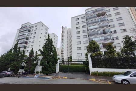 Apartamento à venda com 109m², 3 quartos e 2 vagasFachada
