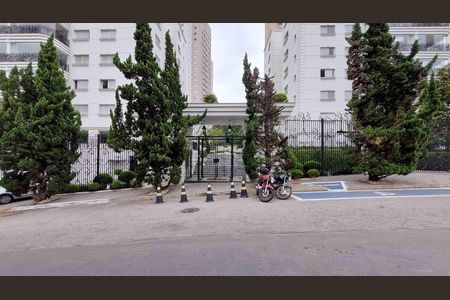 Apartamento à venda com 109m², 3 quartos e 2 vagasFachada