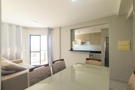 Sala de apartamento à venda com 2 quartos, 59m² em Capão Raso, Curitiba