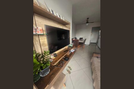 Apartamento à venda com 72m², 2 quartos e 1 vaga Apartamento à venda com 72m², 2 quartos e 1 vagaSala