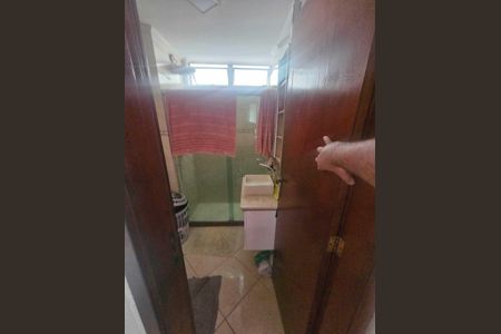 Apartamento à venda com 72m², 2 quartos e 1 vaga Apartamento à venda com 72m², 2 quartos e 1 vagaBanheiro