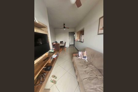 Apartamento à venda com 72m², 2 quartos e 1 vaga Apartamento à venda com 72m², 2 quartos e 1 vagaSala