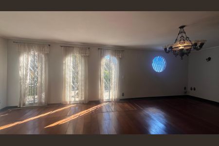 Sala de casa à venda com 3 quartos, 400m² em Cidade Universitária, Campinas