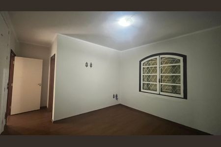 Casa à venda com 400m², 3 quartos e 5 vagasSuíte 2