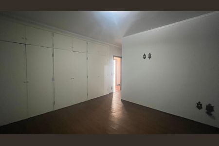 Casa à venda com 400m², 3 quartos e 5 vagasSuíte 2