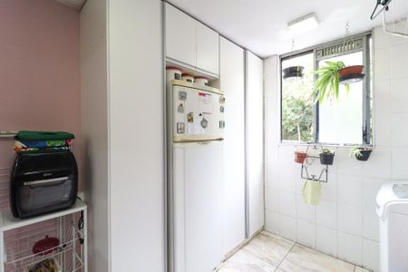 Apartamento à venda com 48m², 2 quartos e 1 vaga Apartamento à venda com 48m², 2 quartos e 1 vagaCozinha
