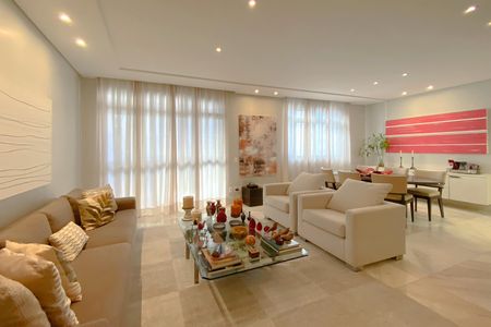 Apartamento à venda com 140m², 4 quartos e 3 vagas Apartamento à venda com 140m², 4 quartos e 3 vagasSala