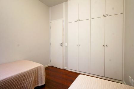 Apartamento à venda com 140m², 4 quartos e 3 vagasQuarto 3