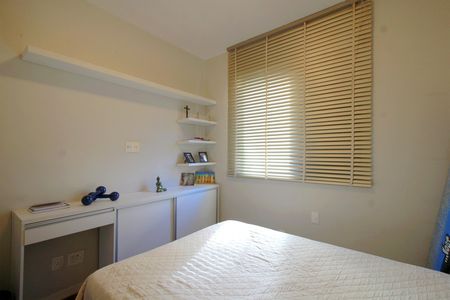 Apartamento à venda com 140m², 4 quartos e 3 vagasQuarto 2