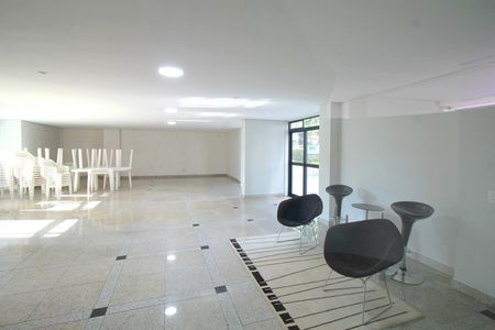 Apartamento à venda com 140m², 4 quartos e 3 vagasÁrea comum - Salão de festas