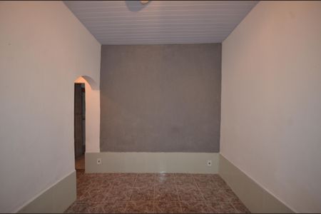 Sala de casa para alugar com 2 quartos, 56m² em Marechal Hermes, Rio de Janeiro