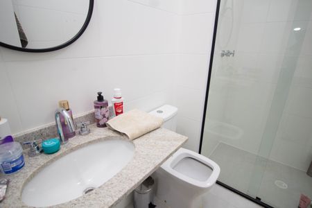 Apartamento à venda com 85m², 2 quartos e 2 vagasBanheiro da Suíte 1