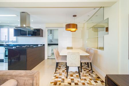 Apartamento para alugar com 118m², 3 quartos e 4 vagas Apartamento para alugar com 118m², 3 quartos e 4 vagasSala de Jantar