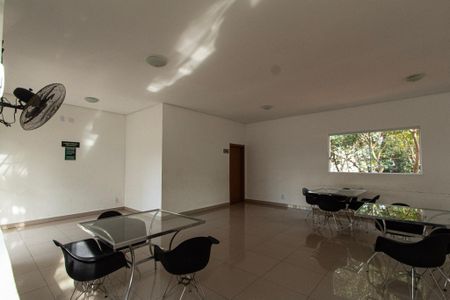 Apartamento para alugar com 42m², 2 quartos e 1 vagaÁrea comum