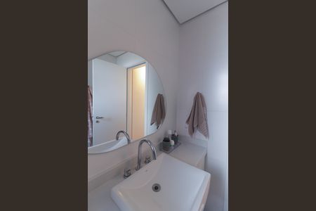 Apartamento à venda com 112m², 2 quartos e 2 vagasBanheiro da Suíte