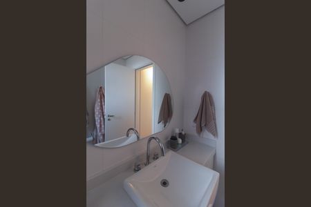 Apartamento à venda com 112m², 2 quartos e 2 vagasBanheiro da Suíte