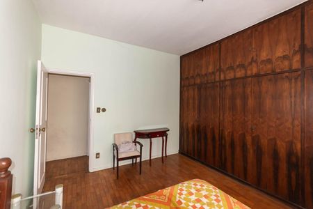 Apartamento à venda com 175m², 4 quartos e 2 vagasQuarto 2