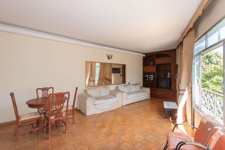 Apartamento à venda com 175m², 4 quartos e 2 vagasSala