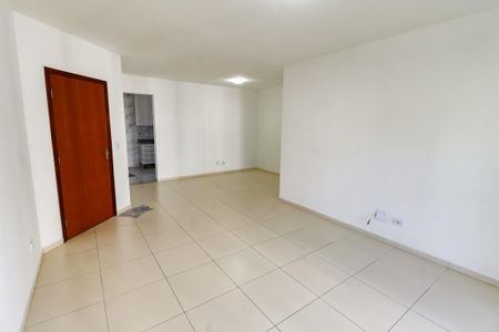 Sala de apartamento para alugar com 4 quartos, 117m² em Chácara Agrindus, Taboão da Serra