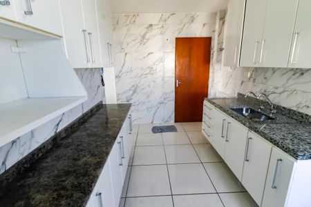 Apartamento para alugar com 117m², 4 quartos e 2 vagasCozinha - Armários