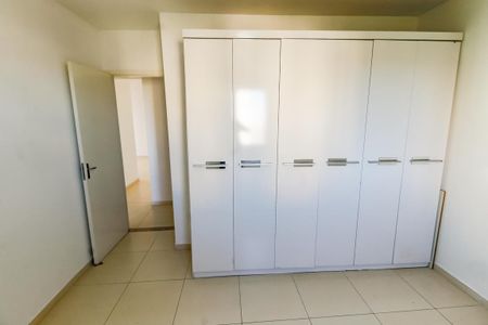 Quarto 1 - Armários de apartamento para alugar com 4 quartos, 117m² em Chácara Agrindus, Taboão da Serra