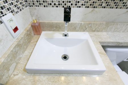 Apartamento à venda com 58m², 3 quartos e 1 vagaBanheiro 2