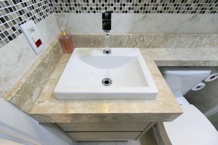 Apartamento à venda com 58m², 3 quartos e 1 vagaBanheiro 2