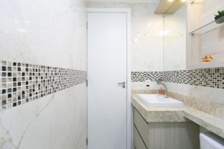 Apartamento à venda com 58m², 3 quartos e 1 vagaBanheiro 2