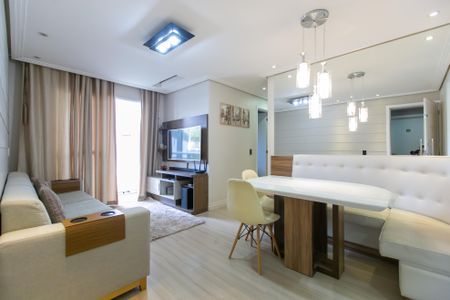 Sala de apartamento à venda com 3 quartos, 58m² em Colônia (zona Leste), São Paulo