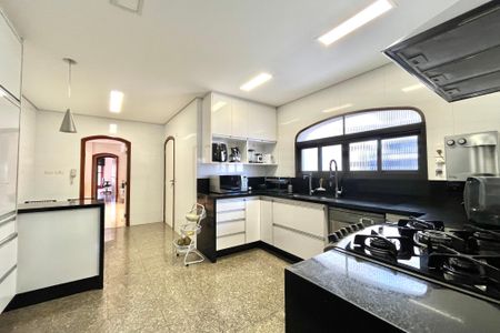 Apartamento à venda com 225m², 3 quartos e 3 vagasCozinha