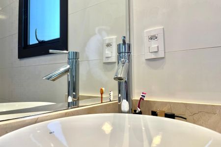 Apartamento à venda com 225m², 3 quartos e 3 vagasBanheiro da Suíte 2