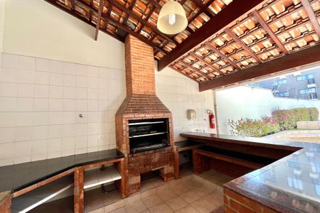 Apartamento à venda com 225m², 3 quartos e 3 vagasÁrea comum - Churrasqueira