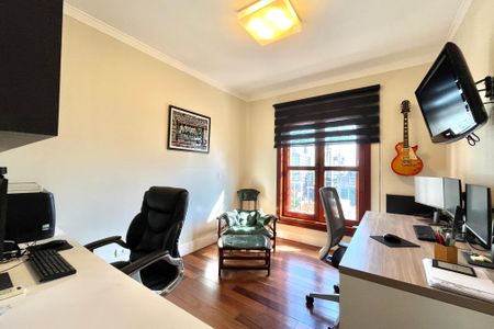 Apartamento à venda com 225m², 3 quartos e 3 vagasSuíte 2
