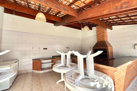 Apartamento à venda com 225m², 3 quartos e 3 vagasÁrea comum - Churrasqueira