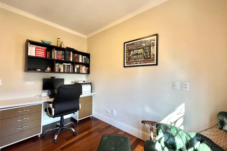 Apartamento à venda com 225m², 3 quartos e 3 vagasSuíte 2