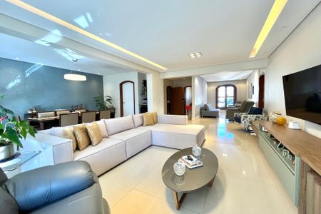 Apartamento à venda com 225m², 3 quartos e 3 vagasSala