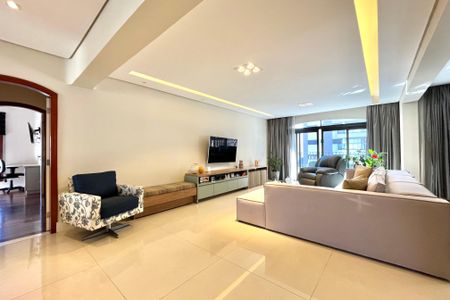 Apartamento à venda com 225m², 3 quartos e 3 vagasSala