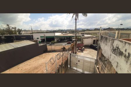 Vista do Quarto 1 de casa para alugar com 3 quartos, 97m² em Quitaúna, Osasco
