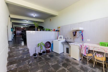 Casa à venda com 255m², 4 quartos e 3 vagas Casa à venda com 255m², 4 quartos e 3 vagasÁrea de Serviço