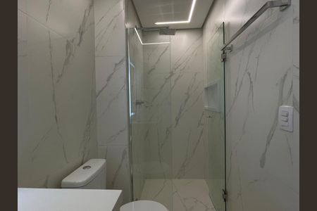 Apartamento à venda com 51m², 1 quarto e 1 vaga Apartamento à venda com 51m², 1 quarto e 1 vagaBanheiro 2