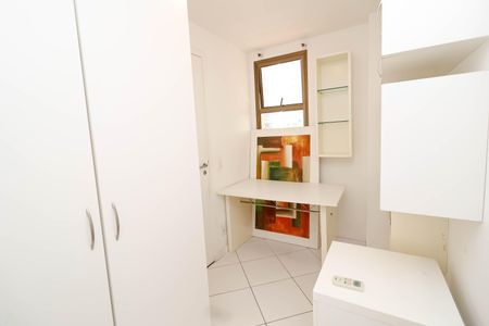 Apartamento à venda com 125m², 4 quartos e 2 vagasQuarto de Serviço