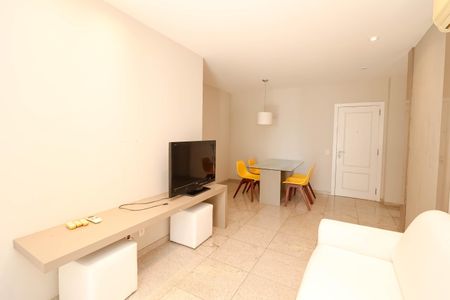 Apartamento à venda com 125m², 4 quartos e 2 vagasSala