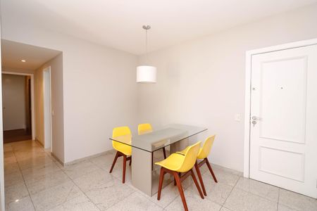 Apartamento à venda com 125m², 4 quartos e 2 vagasSala de Jantar