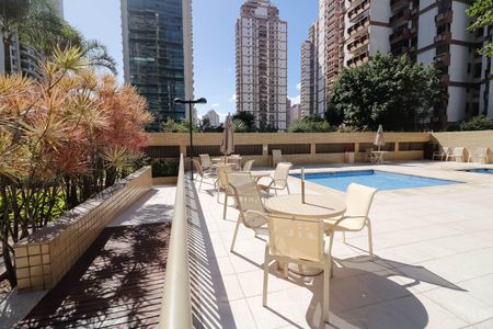 Apartamento à venda com 125m², 4 quartos e 2 vagasÁrea comum