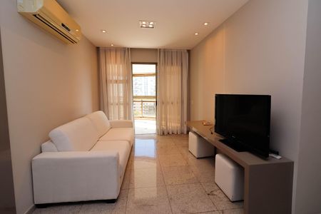 Apartamento à venda com 125m², 4 quartos e 2 vagasSala