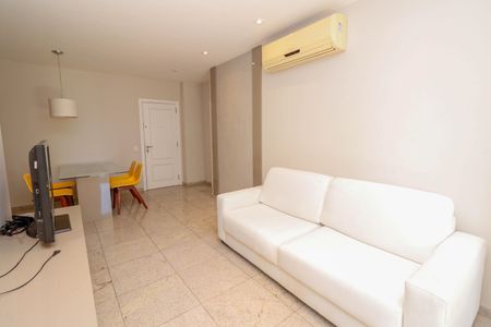 Sala de apartamento à venda com 4 quartos, 125m² em Barra da Tijuca, Rio de Janeiro