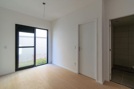 Apartamento à venda com 44m², 2 quartos e sem vaga Apartamento à venda com 44m², 2 quartos e sem vagaSala/Cozinha