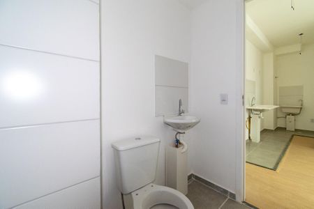 Apartamento à venda com 44m², 2 quartos e sem vaga Apartamento à venda com 44m², 2 quartos e sem vagaBanheiro