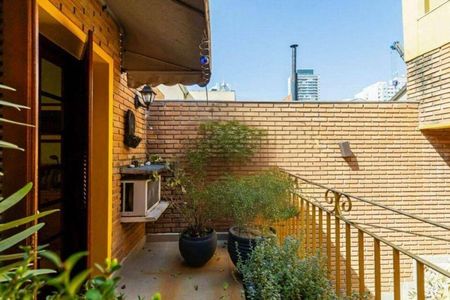 Casa de condomínio à venda com 168m², 4 quartos e 2 vagas