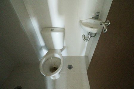 Apartamento à venda com 133m², 3 quartos e 2 vagas Apartamento à venda com 133m², 3 quartos e 2 vagasBanheiro de Serviço